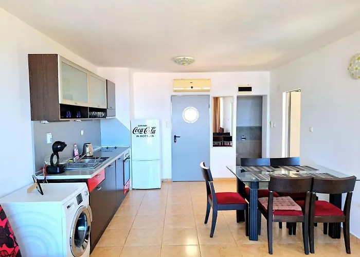 Апартамент Antea Family Созопол