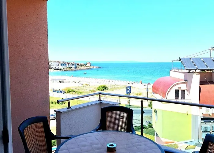 Antea Family Апартамент Созопол